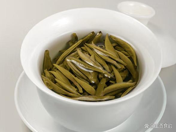 针：一盏白茶里的千年匠心开元棋牌郑莲英特级白毫银(图4)