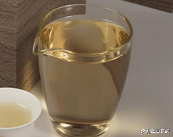 针：一盏白茶里的千年匠心开元棋牌郑莲英特级白毫银(图5)